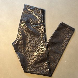 NWOT DYI Printed Signature Tight Foil Leopard Black Medium